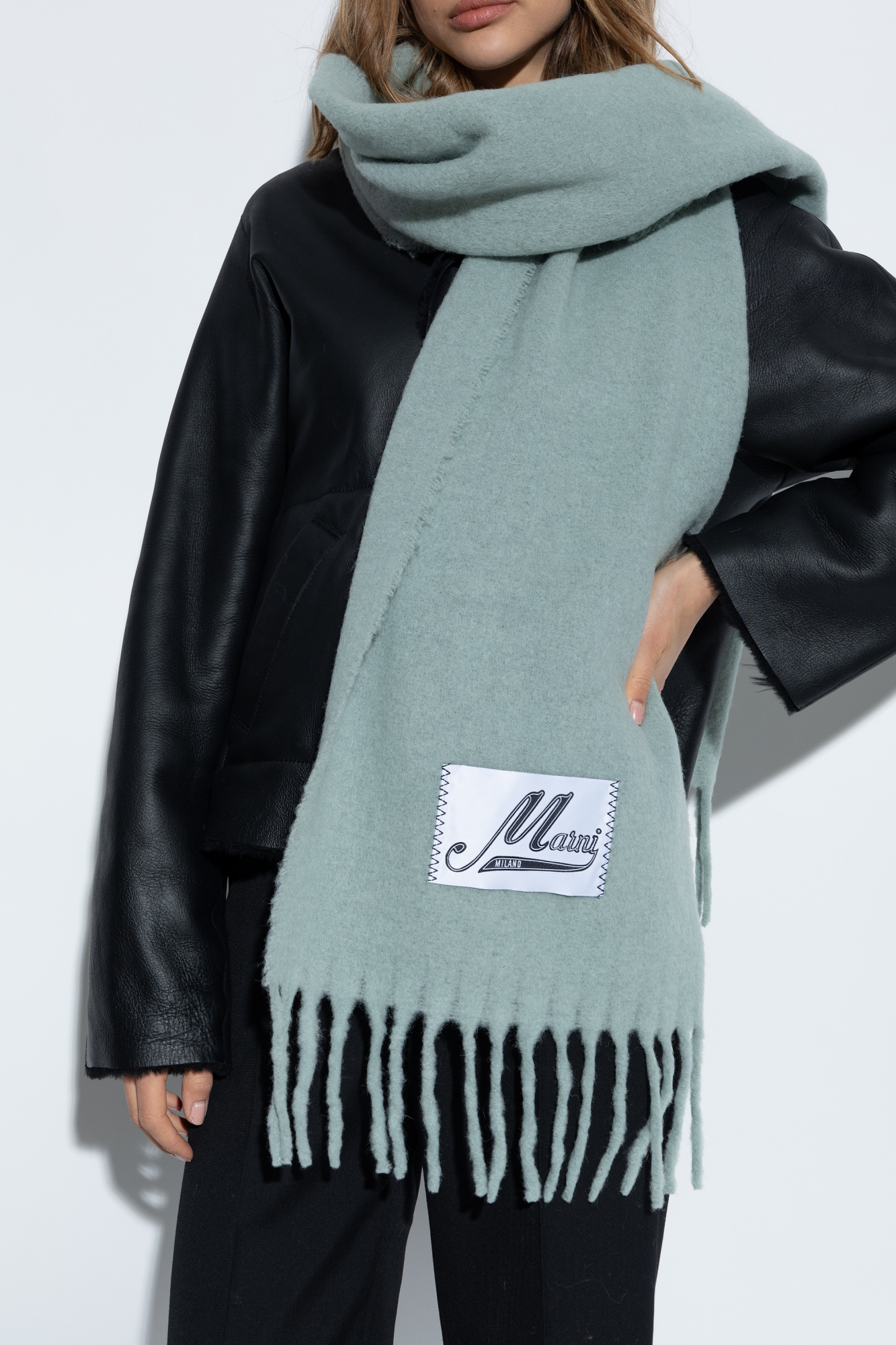 【送料&関税込】Marni Embroidered Wool Blend Scarf Marni Embroidered Wool Blend Scarf | ShopSimon